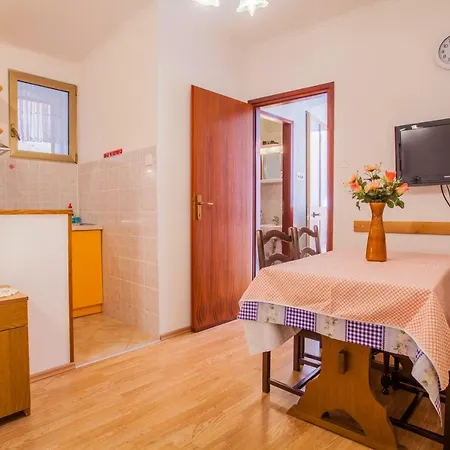 Dabovic Apartment *