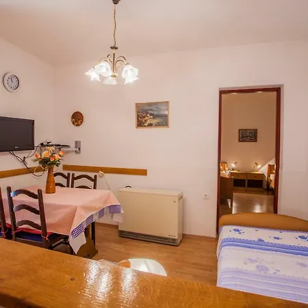 Dabovic Apartment *