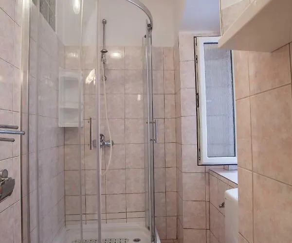 Dabovic דירה קרס