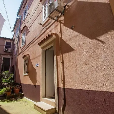 Dabovic Apartment Cres